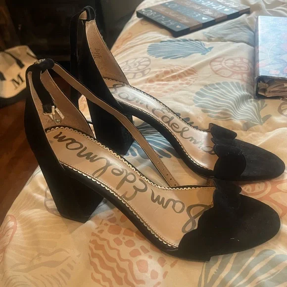 Sam Edelman black heels, size 10 worn once - Picture 2 of 3